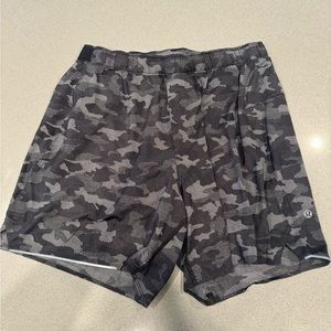 Men’s Lululemon Surge Lined Shorts Black Camo